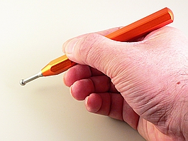 専用のペン型ツール